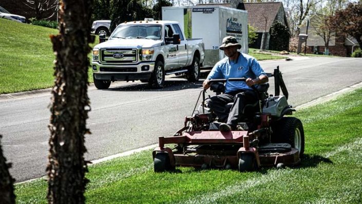 residential lawn care service in cincinnati ohio